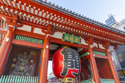 浅草寺の雷門と大提灯
